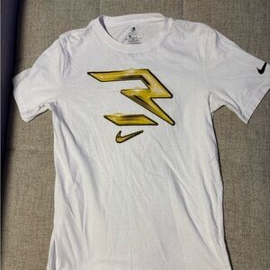 Nike White and Yellow boys Short Sleeve Tee